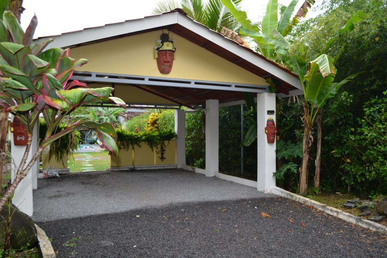 Casa Sophia 3 Listings Apartment 1 Or Apartment 2 Separately Or Apt 1 And 2 Together All With Fo Internet Guápiles Exterior foto